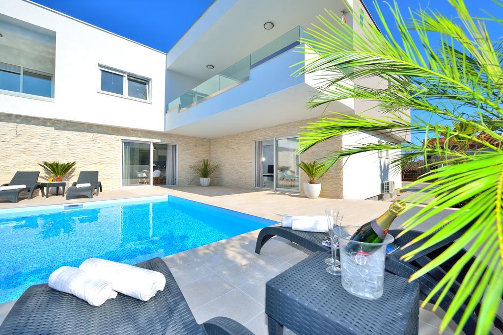 Luxury Apartments Marija Sukosan Exterior photo