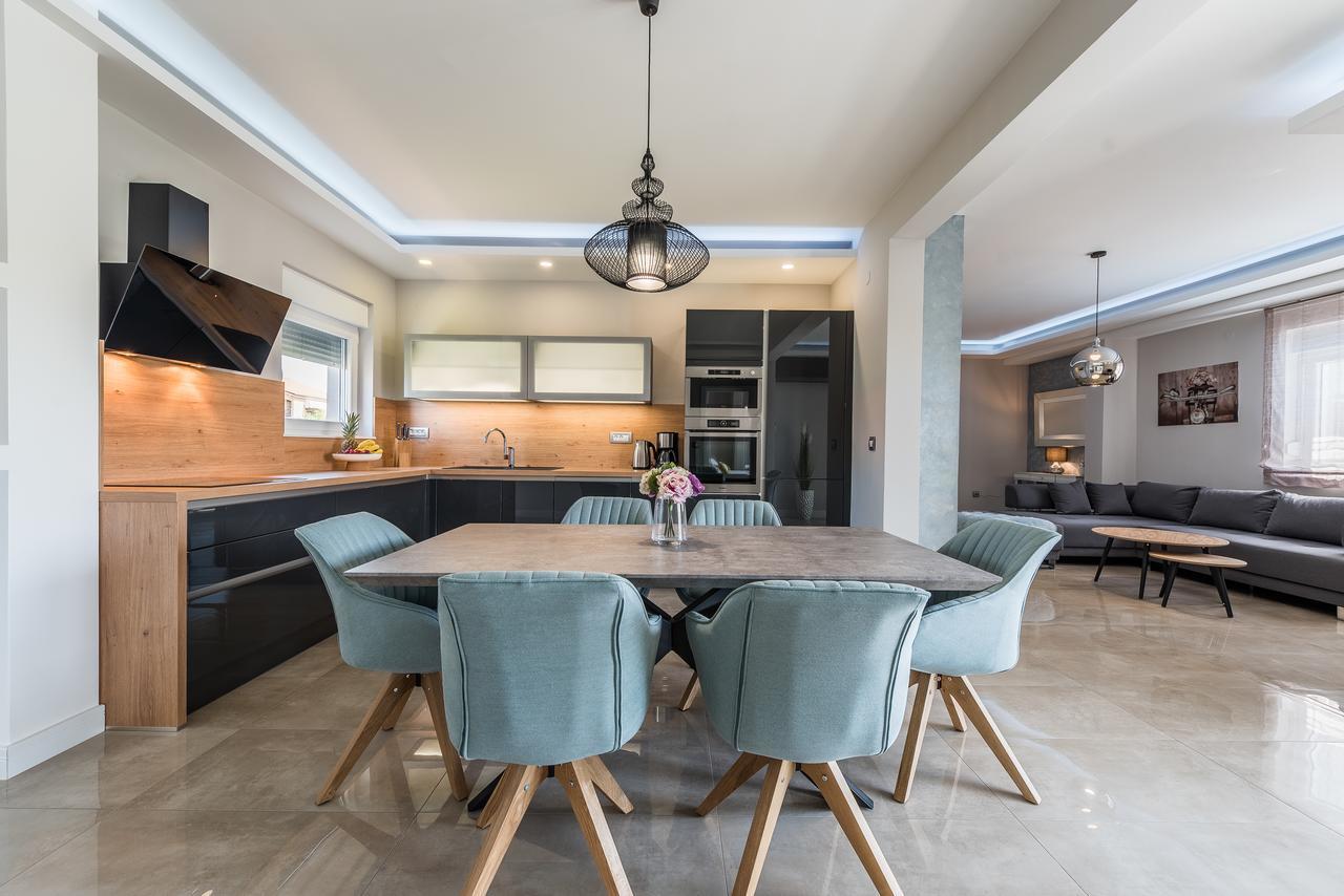 Luxury Apartments Marija Sukosan Exterior photo